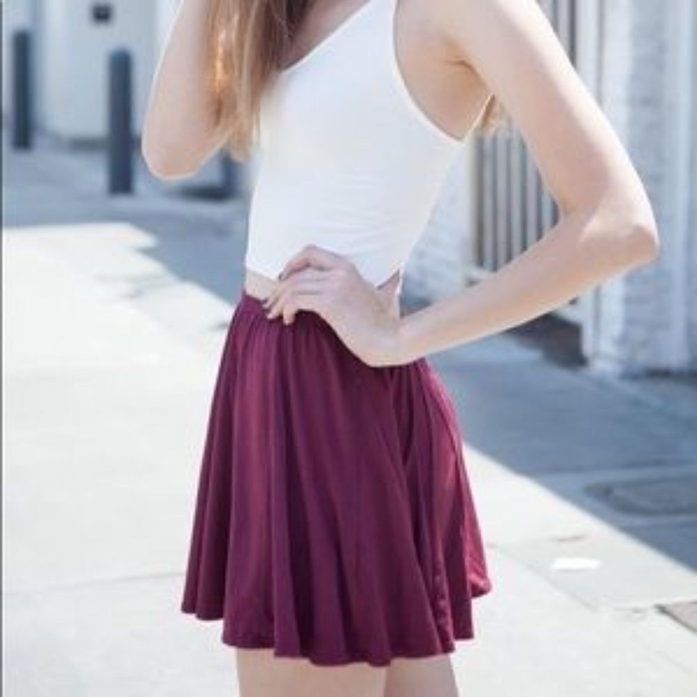 Brandy Melville Suede Skater Skirt Maroon Small